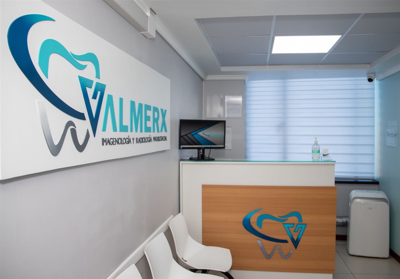 Recepción del centro radiológico Valmerx en Calama